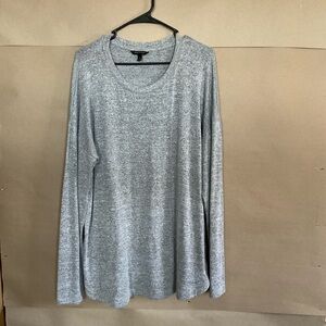 Banana Republic Heather Gray Long Sleeve Top. Size XL